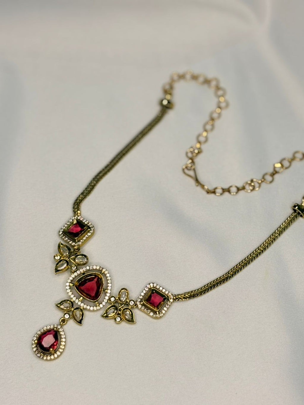 Antique Chain Pendant with matching earrings